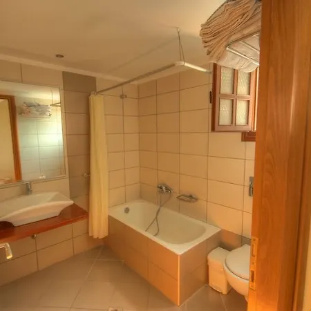 Aparthotel Theatraki Kos Town