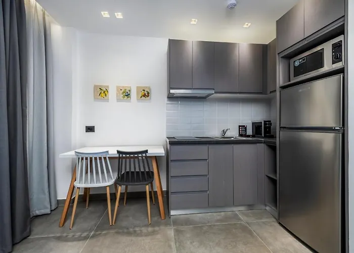 Aparthotel Theatraki Kos Town