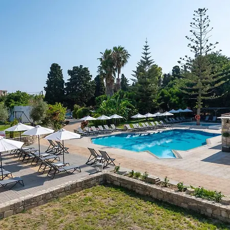 Theatraki Apartahotel Cos